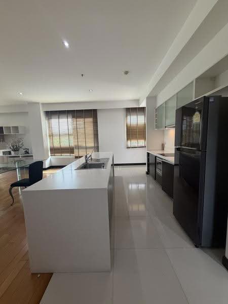 The Lofts Yennakart, Bangkok, 366 ์Soi Nang Linchi Yenakat Road, Chong Nonsi, Yan Nawa, Bangkok, 3 Bedrooms, 180 sqm, Condo For Sale, by บีม, 500636952 - DDproperty.com