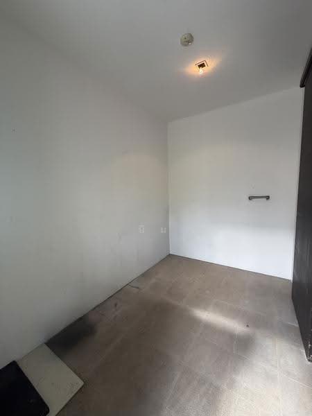 The Lofts Yennakart, Bangkok, 366 ์Soi Nang Linchi Yenakat Road, Chong Nonsi, Yan Nawa, Bangkok, 3 Bedrooms, 180 sqm, Condo For Sale, by บีม, 500636952 - DDproperty.com