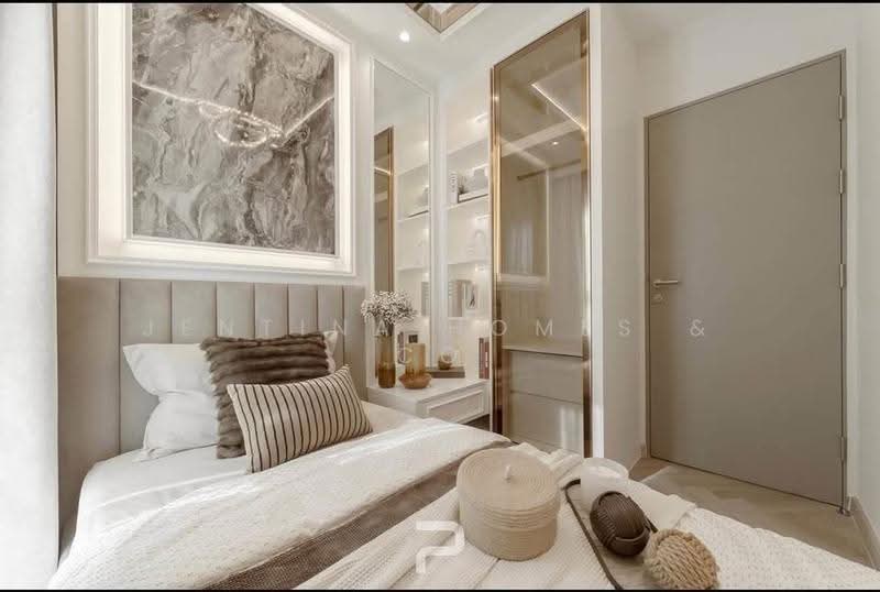 Life Ratchadapisek, Bangkok, 279 Ratchadapisaek Road, Huai Khwang, Bangkok, 2 Bedrooms, 57 sqm, Condo For Rent, by Jentina Homes & Co, 500637072 - DDproperty.com