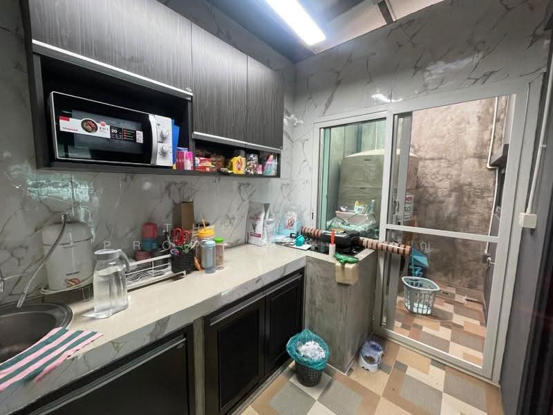 Baan Klang Muang Suksawat-Rama 3, Bangkok, Pracha Uthit 60 Alley, Thung Khru, Bangkok, 3 Bedrooms, 143 sqm, Townhouse For Sale, by The Best Property ขวัญ, 500637094 - DDproperty.com