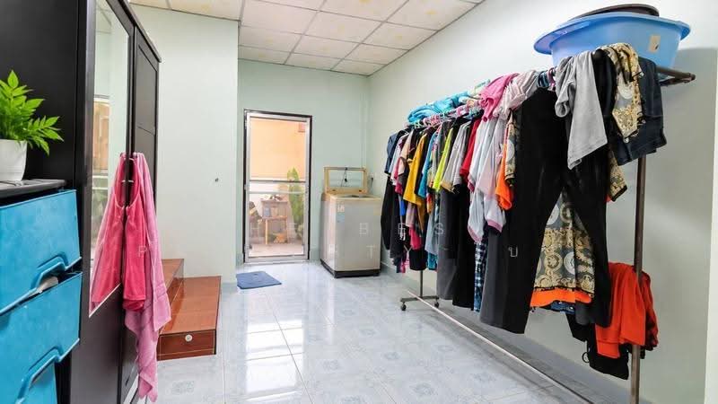 Baan Tipamas Seri Bangna : บ้านทิพมาศ เสรีบางนา , สมุทรปราการ, ถ.บางบ่อ-คลองด่าน, บางเพรียง, บางบ่อ, สมุทรปราการ, 100 ตร.ม., ทาวน์เฮ้าส์ ขาย, โดย The Best Property โบว์, 500637110 - DDproperty.com