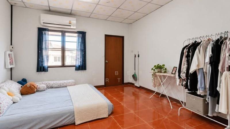 Baan Tipamas Seri Bangna : บ้านทิพมาศ เสรีบางนา , สมุทรปราการ, ถ.บางบ่อ-คลองด่าน, บางเพรียง, บางบ่อ, สมุทรปราการ, 100 ตร.ม., ทาวน์เฮ้าส์ ขาย, โดย The Best Property โบว์, 500637110 - DDproperty.com