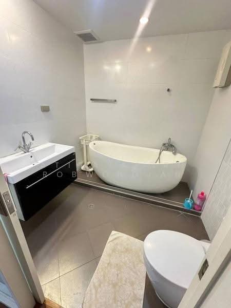 Billion Tower, Bangkok, Soi 38, Rama 2 Road, Bangmot, Chom Thong, Bangkok, 2 Bedrooms, 132 sqm, Condo For Sale, by Atitayaporn Robwongjan, 500637287 - DDproperty.com
