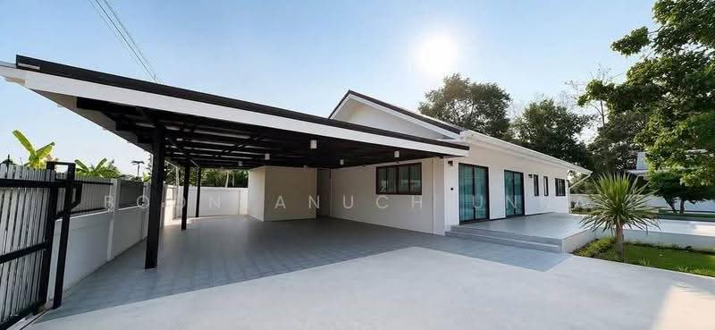 4-BR House, Prachuap Khiri Khan, Hua Hin, Prachuap Khiri Khan, 4 Bedrooms, 245 sqm, Single Detached House For Sale, by Boonyanuch Unna, 500637337 - DDproperty.com