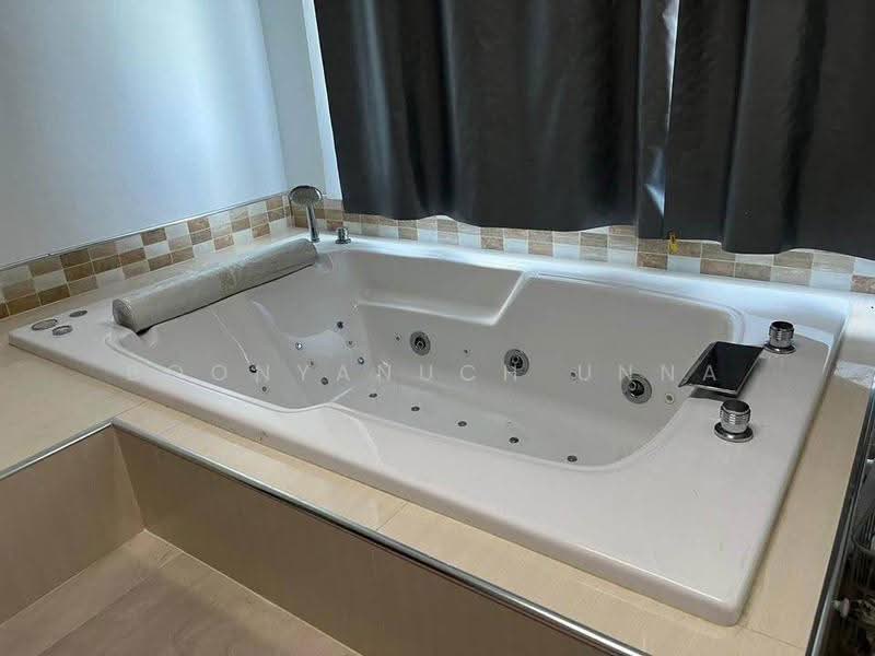 7-BR House, Chon Buri (Pattaya), Na Pa, Muang Chon Buri, Chon Buri (Pattaya), 7 Bedrooms, 912 sqm, Single Detached House For Sale, by Boonyanuch Unna, 500637343 - DDproperty.com