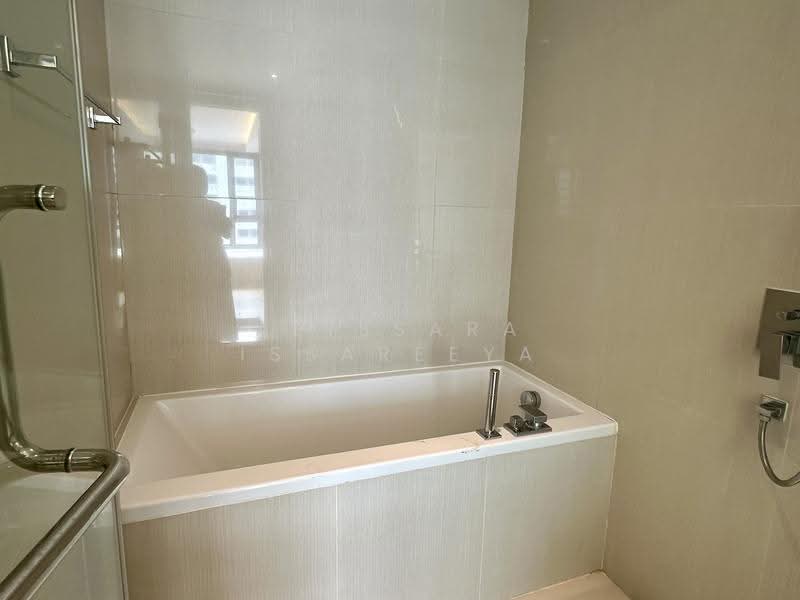 H Sukhumvit 43, Bangkok, 28 Sukhumvit 34 Road, Khlong Tan Nua, Watthana, Bangkok, 1 Bedroom, 40 sqm, Condo For Rent, by Apissara Issareeya, 500637356 - DDproperty.com