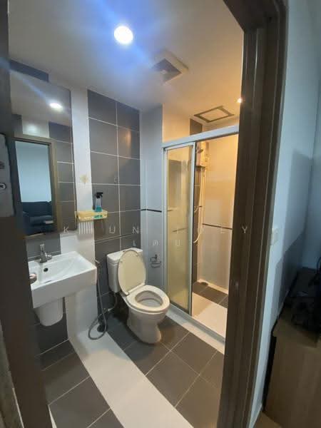The Base Sukhumvit 77, Bangkok, 289 Sukhumvit 77 Road, Phra Kanong Nua, Watthana, Bangkok, 1 Bedroom, 30 sqm, Condo For Rent, by Khun Toey เตย, 500637399 - DDproperty.com