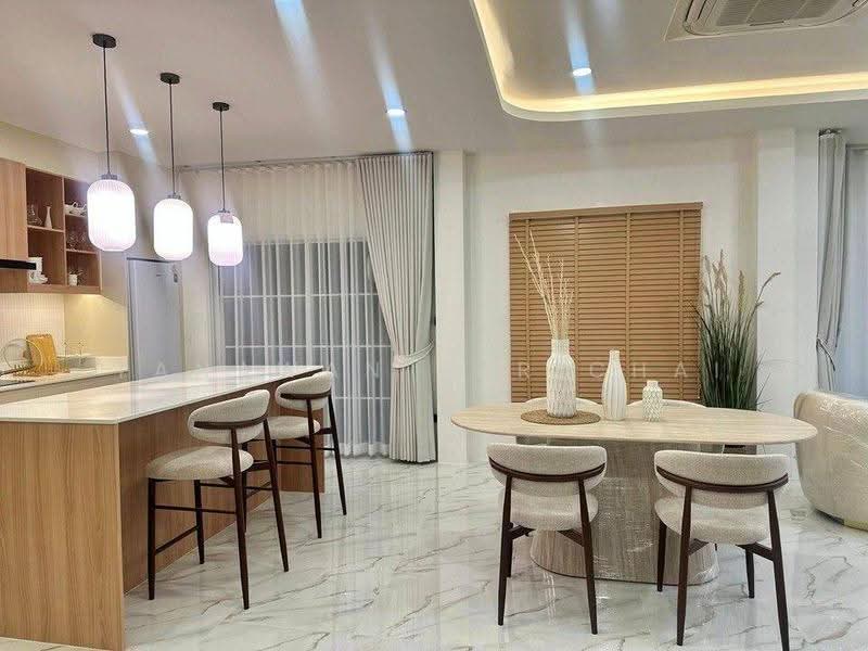 4 BR house, Chon Buri (Pattaya), Na Kloe, Bang Lamung (Pattaya), Chon Buri (Pattaya), 4 Bedrooms, 338 sqm, Single Detached House For Sale, by Tanawan Surichai, 500637436 - DDproperty.com
