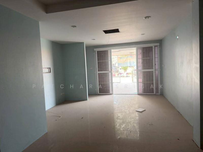 3 BR townhouse, ชลบุรี, หนองตำลึง, พานทอง, ชลบุรี, 173 ตร.ม., ทาวน์เฮ้าส์ ขาย, โดย Patchara Srisak, 500637529 - DDproperty.com