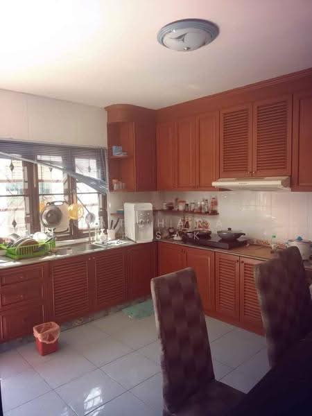 5-BR House, Chon Buri (Pattaya), Bang Lamung, Bang Lamung (Pattaya), Chon Buri (Pattaya), 5 Bedrooms, 377 sqm, Single Detached House For Sale, by Patchara Srisak, 500637574 - DDproperty.com
