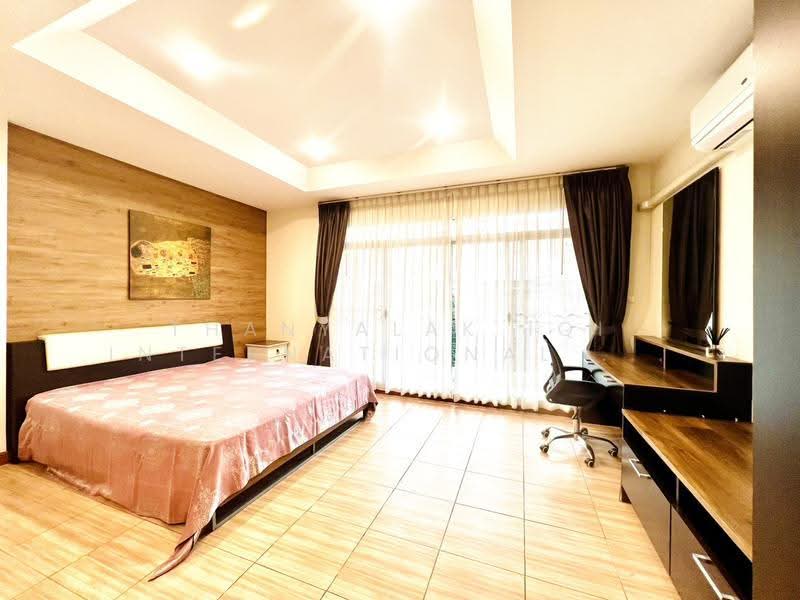 Baan Klang Muang Urbanion Srinakarin, Bangkok, Soi Srinakarin 46, Nong Bon, Prawet, Bangkok, 3 Bedrooms, 170 sqm, Single Detached House For Rent, by THANYALAK IQI INTERNATIONAL 099-979-0151, 500637611 - DDproperty.com