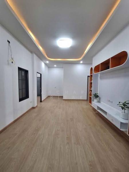 3 BR house, Chon Buri (Pattaya), Nong - Hong, Phan Thong, Chon Buri (Pattaya), 3 Bedrooms, 204 sqm, Single Detached House For Sale, by Patchara Srisak, 500637701 - DDproperty.com