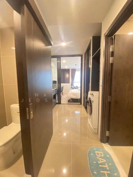 XT Huaikhwang, Bangkok, 244 Ratchadaphisek Road, Huai Khwang, Bangkok, 1 Bedroom, 30 sqm, Condo For Rent, by Nattapol Jedsadathitikul, 500637756 - DDproperty.com