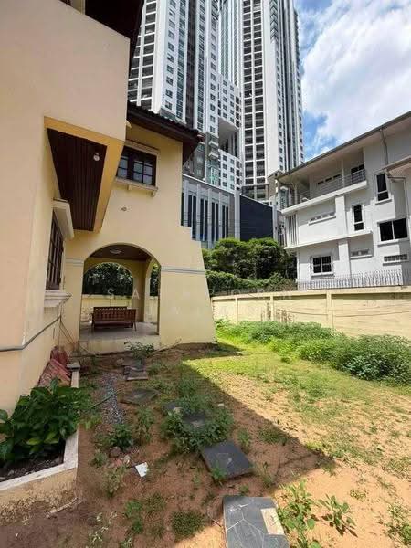3 BR house, Bangkok, Huai Khwang, Bangkok, 3 Bedrooms, 263 sqm, Single Detached House For Rent, by Sataporn Jalao, 500637766 - DDproperty.com