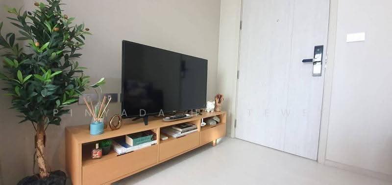 Rhythm Sukhumvit 36-38, Bangkok, 55 Soi Sukhumvit 36, Sukhumvit Road, Phra Kanong, Khlong Toei, Bangkok, 1 Bedroom, 34 sqm, Condo For Rent, by Pinyada Hantewee, 500637922 - DDproperty.com
