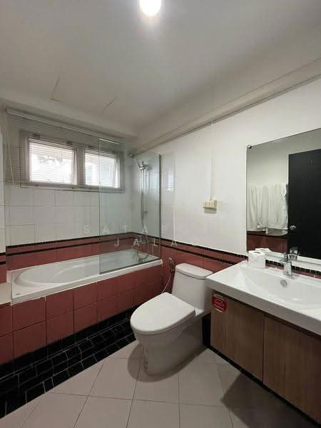 Charktip Court, Bangkok, 62 Soi Sukhumvit 51, Khlongtoei Nua, Watthana, Bangkok, 1 Bedroom, 80 sqm, Apartment For Rent, by Sataporn Jalao, 500638053 - DDproperty.com