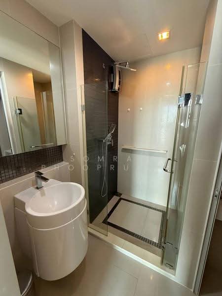 Rhythm Sukhumvit 50, Bangkok, 8 Sukhumvit 50, Sukhumvit Road, Phra Kanong, Khlong Toei, Bangkok, 1 Bedroom, 35 sqm, Condo For Rent, by Somrad Phoopruksachart, 500638250 - DDproperty.com