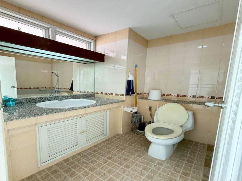 Sriracha Condoview, Chon Buri (Pattaya), Surasak 1 Road, Si Racha, Chon Buri (Pattaya), 1 Bedroom, 50 sqm, Condo For Rent, by Kradumthong Wongchan, 500638251 - DDproperty.com