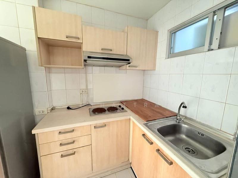 Lumpini Center Sukhumvit 77, Bangkok, Soi Sukhumvit 81, Suan Luang, Bangkok, 2 Bedrooms, 57 sqm, Condo For Rent, by Wirinya Taweephattratrakul, 500638545 - DDproperty.com
