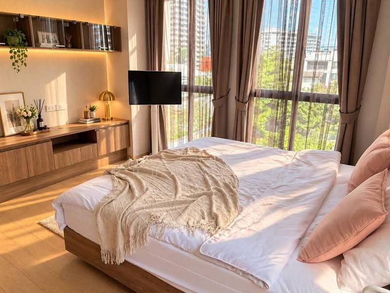 Runesu Thonglor 5, Bangkok, 82 Padi Madi Alley, Khlong Tan Nua, Watthana, Bangkok, 2 Bedrooms, 65 sqm, Condo For Rent, by Kittinee Chuaichat, 500638598 - DDproperty.com