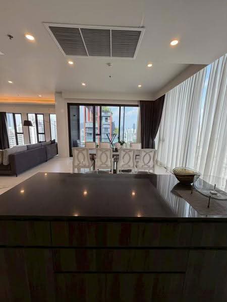 Siamese Exclusive Sukhumvit 31, Bangkok, 75 Soi Sukhumvit 31, Khlong Tan Nua, Watthana, Bangkok, 3 Bedrooms, 206 sqm, Condo For Rent, by Pattada Letikul, 500638715 - DDproperty.com