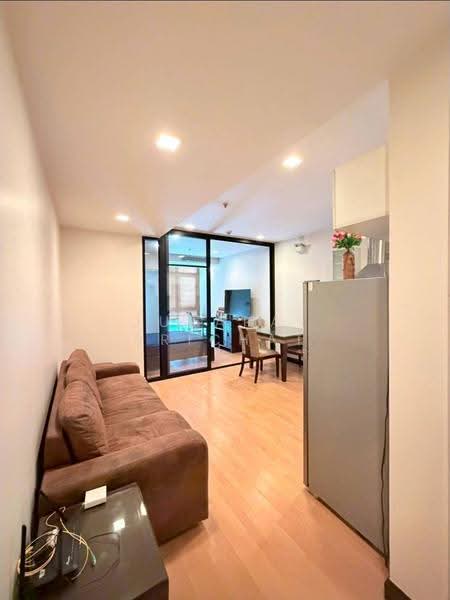 Nusasiri Grand, Bangkok, Soi Sukhumvit 42, Phra Kanong, Khlong Toei, Bangkok, 1 Bedroom, 39 sqm, Condo For Rent, by Jurarat Srichat, 500638734 - DDproperty.com