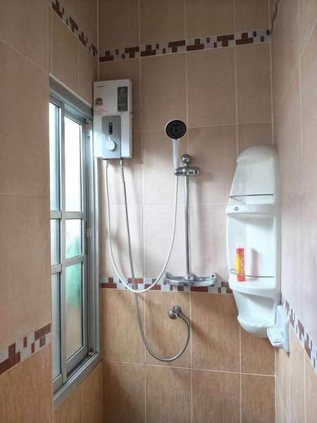 ให้เช่าบ้านเดี่ยวหลังใหญ่ ม.ธารดารา ไร่กล้วย ศรีราชา, Chon Buri (Pattaya), Surasak, Si Racha, Chon Buri (Pattaya), 3 Bedrooms, 180 sqm, Single Detached House For Rent, by Dusit Saengfa, 500638751 - DDproperty.com