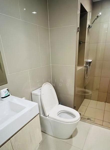 Rich Park @ Triple Station, Bangkok, 591 Srinakarin Road, Suan Luang, Bangkok, 1 Bedroom, 29 sqm, Condo For Rent, by Living Condo, 500638769 - DDproperty.com