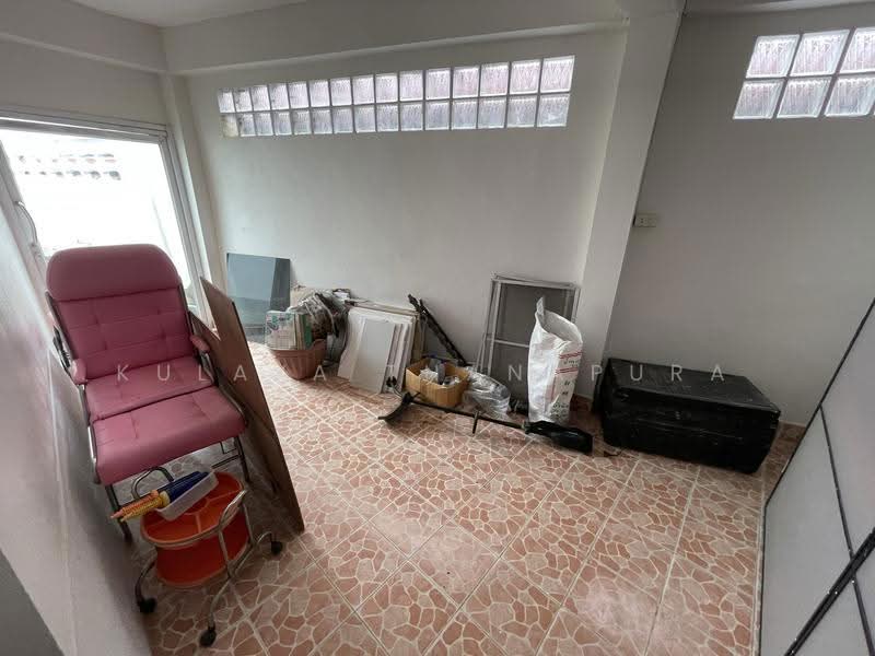 Single House, Soi Wutthi Anan, Mak Khaeng, Mueang Udon Thani, Udon Thani, วุฒิอนันต์, Mak Khaeng, Muang Udon Thani, Udon Thani, 5 Bedrooms, 400 sqm, Single Detached House For Sale, by Kulaya Thanapura, 500638778 - DDproperty.com