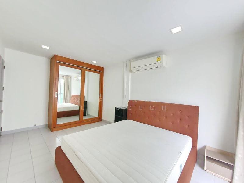 For rent Townhouse Soi Sukhumvit 26, กรุงเทพ, คลองตันเหนือ, วัฒนา, กรุงเทพ, 200 ตร.ม., ทาวน์เฮ้าส์ ให้เช่า, โดย Noppawan Ruangdech, 500638809 - DDproperty.com