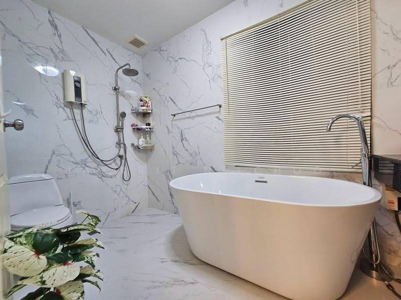 Areeya Mova Kaset-Nawamintr, Bangkok, Soi Moobaan Areeya Mowa, Chorake Bua, Lat Phrao, Bangkok, 3 Bedrooms, 180 sqm, Townhouse For Sale, by Jakkrit Nilchoo, 500638813 - DDproperty.com