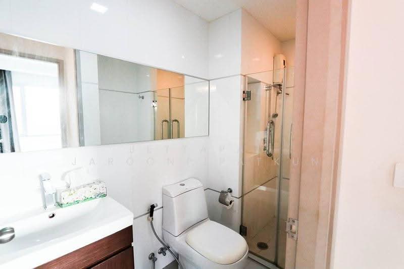 Thru Thonglor, Bangkok, Petchaburi Road, Bang Kapi, Huai Khwang, Bangkok, 1 Bedroom, 31 sqm, Condo For Sale, by Jettapat Jaroonpipatkun, 500638819 - DDproperty.com