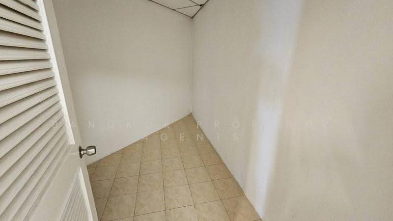 Crystal Garden, Bangkok, 217 Sukhumvit 4 Alley, Khlong Toei, Bangkok, 4 Bedrooms, 220 sqm, Condo For Rent, by BANGKOK PROPERTY AGENTS, 500638868 - DDproperty.com
