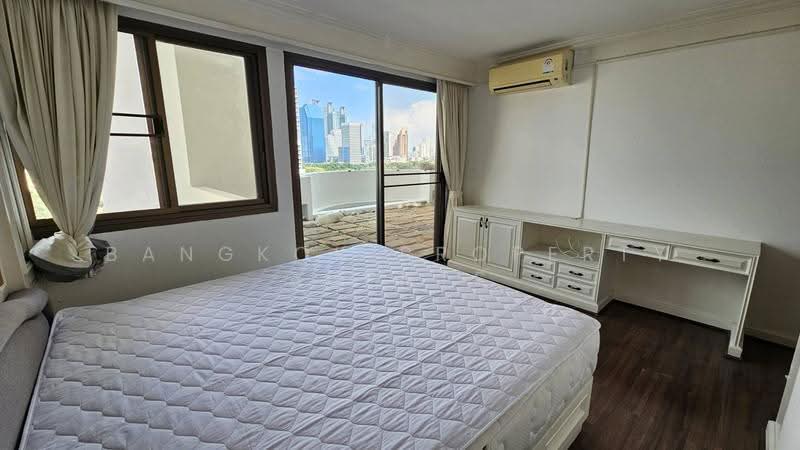 Crystal Garden, Bangkok, 217 Sukhumvit 4 Alley, Khlong Toei, Bangkok, 4 Bedrooms, 220 sqm, Condo For Sale, by BANGKOK PROPERTY AGENTS, 500638876 - DDproperty.com