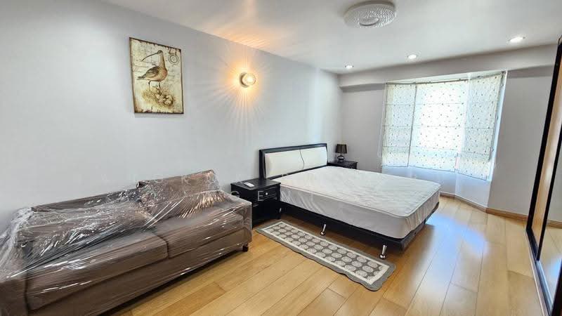 Royal Castle Sukhumvit, Bangkok, 30 Soi Sukhumvit 39, Khlongtoei Nua, Watthana, Bangkok, 3 Bedrooms, 164 sqm, Condo For Rent, by BANGKOK PROPERTY AGENTS, 500638908 - DDproperty.com