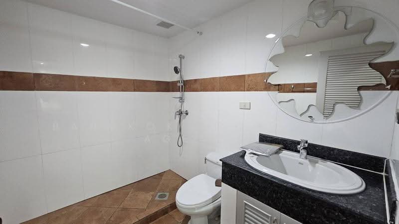 Royal Castle Sukhumvit, Bangkok, 30 Soi Sukhumvit 39, Khlongtoei Nua, Watthana, Bangkok, 3 Bedrooms, 164 sqm, Condo For Rent, by BANGKOK PROPERTY AGENTS, 500638908 - DDproperty.com