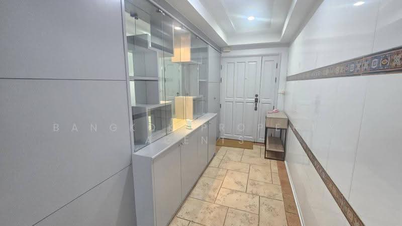 Royal Castle Sukhumvit, Bangkok, 30 Soi Sukhumvit 39, Khlongtoei Nua, Watthana, Bangkok, 3 Bedrooms, 164 sqm, Condo For Rent, by BANGKOK PROPERTY AGENTS, 500638908 - DDproperty.com