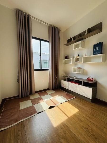 Grande Pleno Phahol-Vibhavadi, Pathum Thani, Klong 1 Klongluang, Khlong Nung, Khlong Luang, Pathum Thani, 3 Bedrooms, 100 sqm, Townhouse For Rent, by Connex Property, 500638946 - DDproperty.com