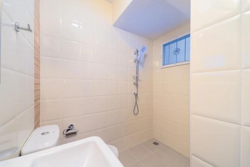 Golden Town 2 Bangna-Suanluang, Bangkok, Kanchanaphisek Road, Dok Mai, Prawet, Bangkok, 4 Bedrooms, 110 sqm, Townhouse For Sale, by ฝากขายบ้าน ฝากขายบ้านมือสอง ฝากขายอสัง Realty HuB, 500638967 - DDproperty.com