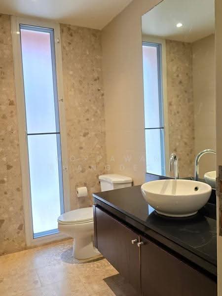 Bangkok Villa, Bangkok, Pradit Manutham Road, Wang Thonglang, Bangkok, 2 Bedrooms, 240 sqm, Single Detached House For Rent, by Noppawan Ruangdech, 500639005 - DDproperty.com