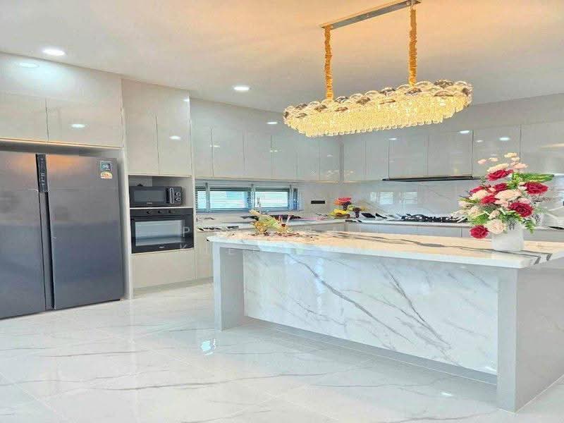 4-BR House, Chon Buri (Pattaya), Huai Yai, Bang Lamung (Pattaya), Chon Buri (Pattaya), 4 Bedrooms, 380 sqm, Single Detached House For Sale, by Puttirat Kleebyam, 500639043 - DDproperty.com