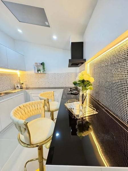 2 BR townhouse, Chon Buri (Pattaya), Nong Pru, Bang Lamung (Pattaya), Chon Buri (Pattaya), 2 Bedrooms, 100 sqm, Townhouse For Sale, by Puttirat Kleebyam, 500639047 - DDproperty.com