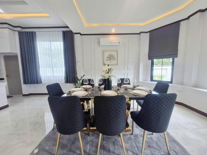 4-BR Villa, Chon Buri (Pattaya), Huai Yai, Bang Lamung (Pattaya), Chon Buri (Pattaya), 4 Bedrooms, 800 sqm, Villa For Sale, by Puttirat Kleebyam, 500639051 - DDproperty.com