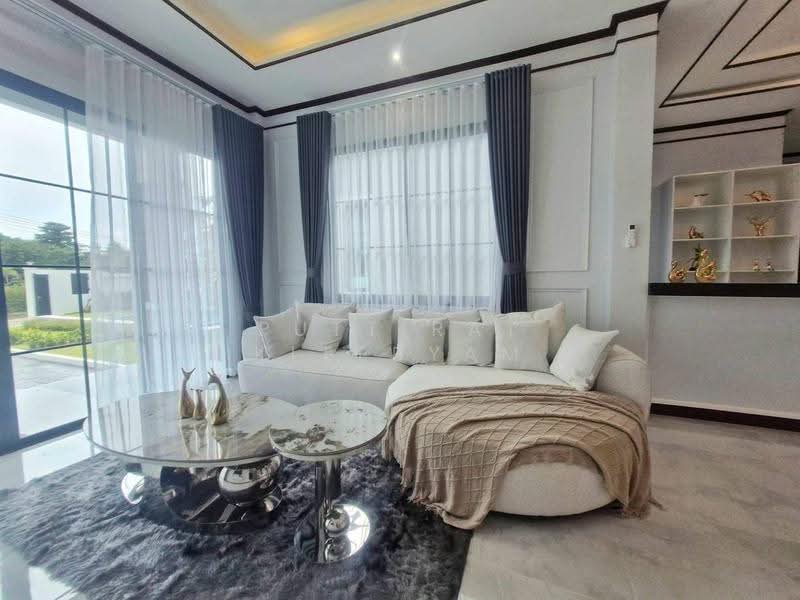 4-BR Villa, Chon Buri (Pattaya), Huai Yai, Bang Lamung (Pattaya), Chon Buri (Pattaya), 4 Bedrooms, 800 sqm, Villa For Sale, by Puttirat Kleebyam, 500639051 - DDproperty.com
