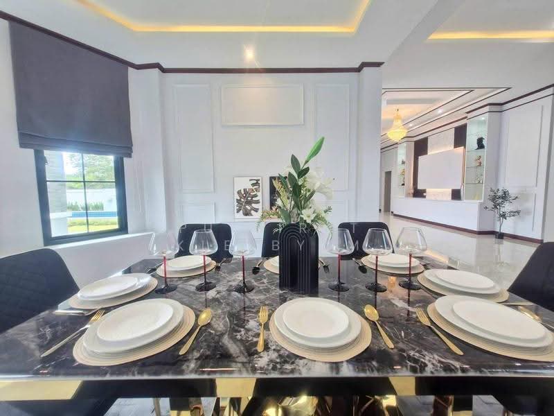 4-BR Villa, Chon Buri (Pattaya), Huai Yai, Bang Lamung (Pattaya), Chon Buri (Pattaya), 4 Bedrooms, 800 sqm, Villa For Sale, by Puttirat Kleebyam, 500639051 - DDproperty.com
