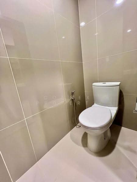 XT Huaikhwang, Bangkok, 244 Ratchadaphisek Road, Huai Khwang, Bangkok, 1 Bedroom, 30 sqm, Condo For Rent, by Connex Property, 500639074 - DDproperty.com