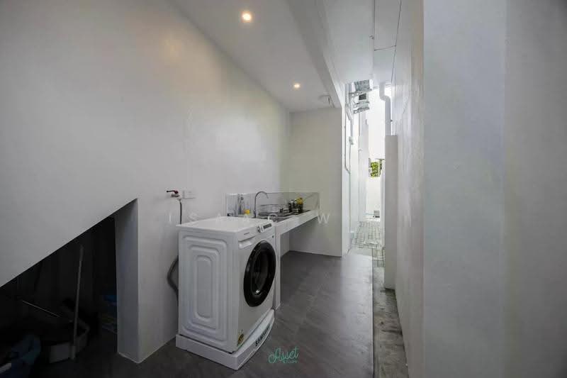 Private Pool Villa for Rent in Chiang Mai, Chiang Mai, San Phak Wan, Hang Dong, Chiang Mai, 4 Bedrooms, 250 sqm, Villa For Rent, by ISAAC WEE, 500639098 - DDproperty.com