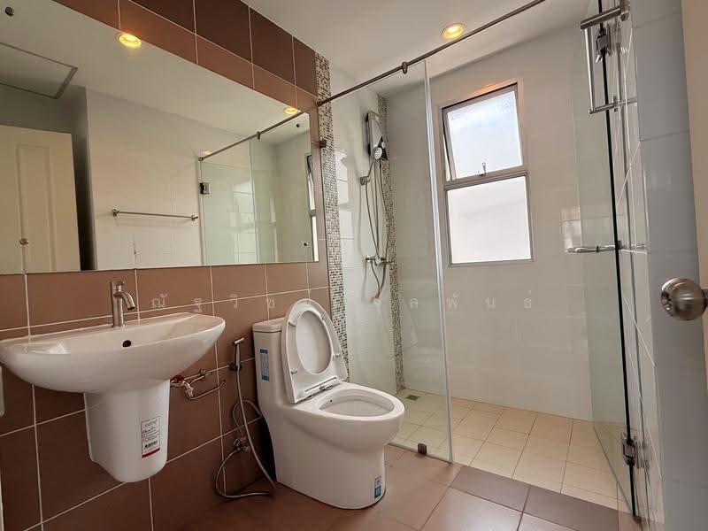 Townplus On Nut, Bangkok, On Nut - Ladkrabang Road, Lat Krabang, Bangkok, 3 Bedrooms, 157 sqm, Townhouse For Rent, by ณัฐวิชย์ จุลพันธ์, 500639134 - DDproperty.com