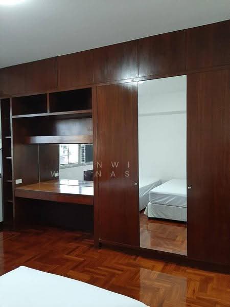Kanta Mansion, Bangkok, 73 Soi Sukhumvit 26, Khong Tan, Khlong Toei, Bangkok, 3 Bedrooms, 265 sqm, Apartment For Rent, by Wanwisa Wannasarn, 500639155 - DDproperty.com