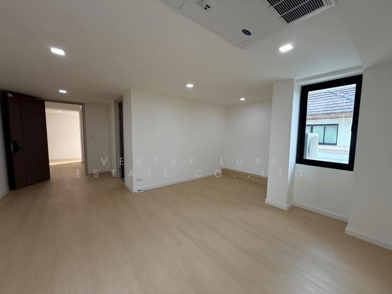 รีเจ้นท์รัชดา, กรุงเทพ, วังทองหลาง, กรุงเทพ, 600 ตร.ม., ทาวน์เฮ้าส์ ขาย, โดย Vertex Luxe Estate Co.,LTD, 500639248 - DDproperty.com